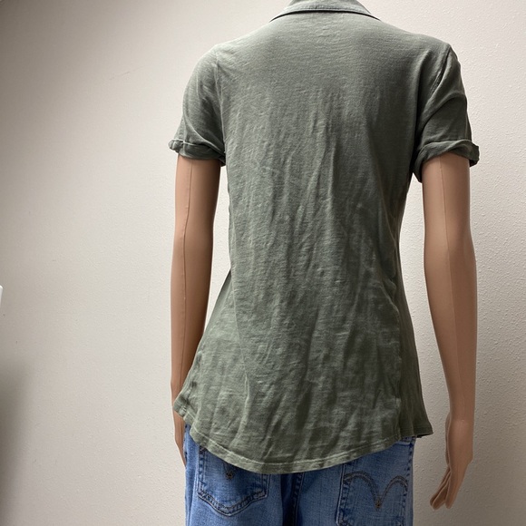 Button down top - Picture 4 of 10